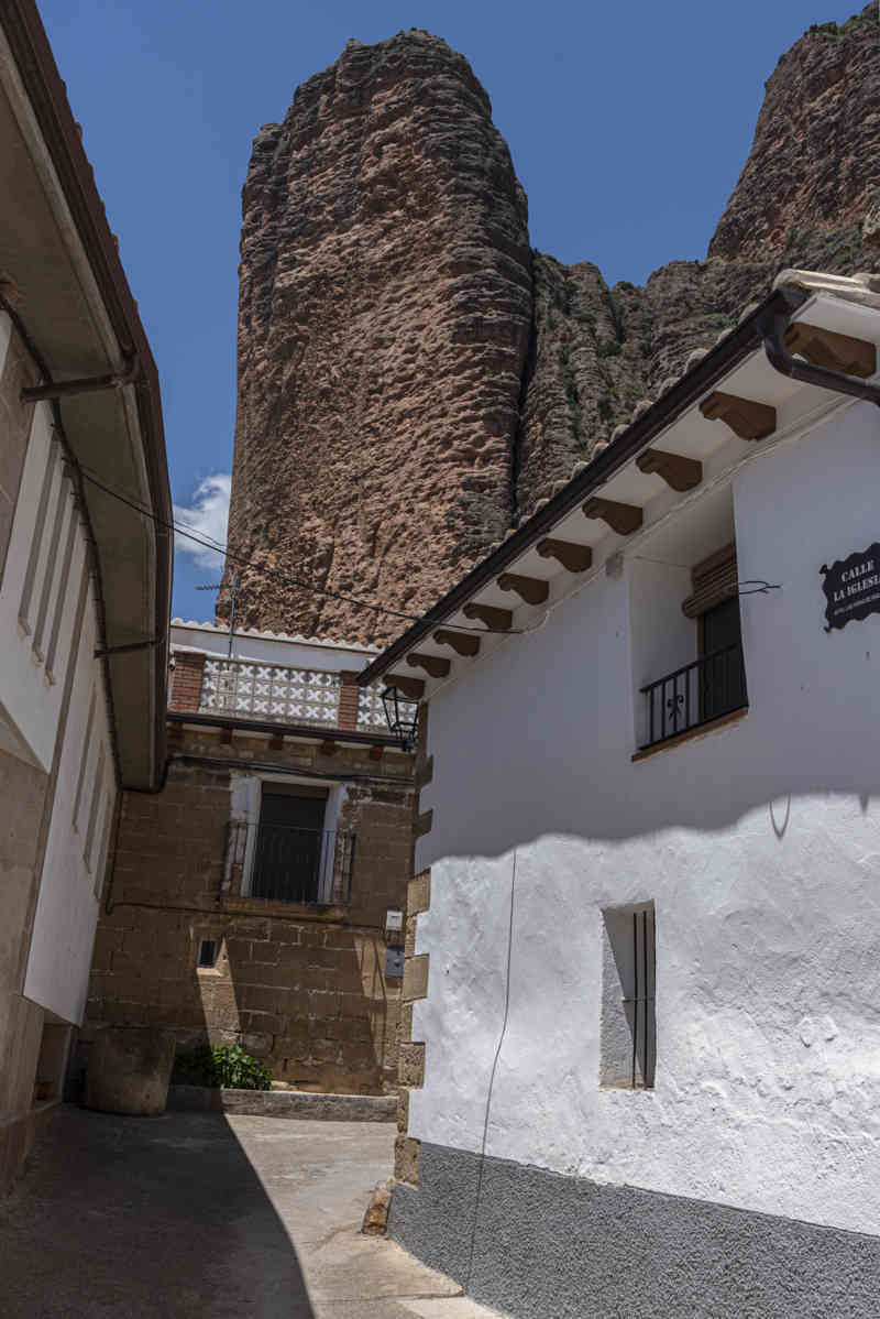 Huesca - Las Peñas de Riglos 09.jpg